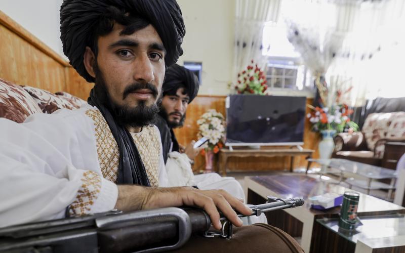 Fotografi på två män från Afganistan