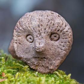 Ansiktet på en lerfigur