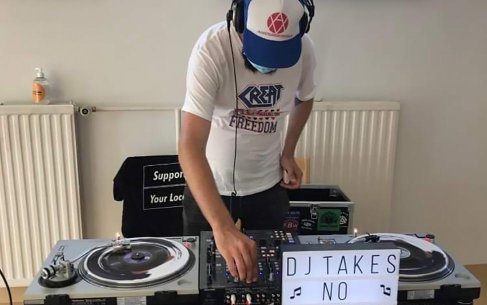 DJ Kari Toffee