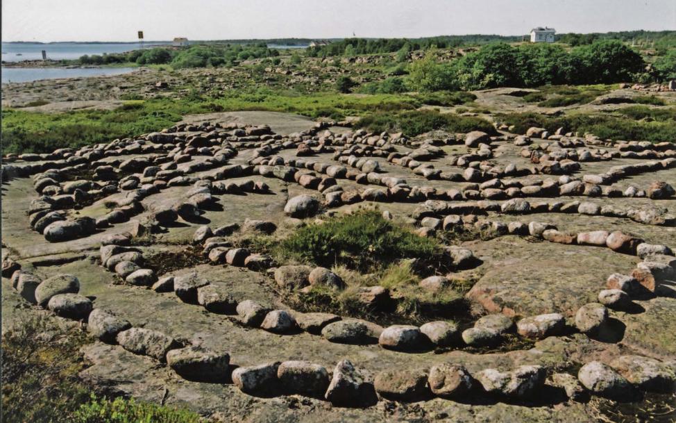 Stenlabyrint på Rödö