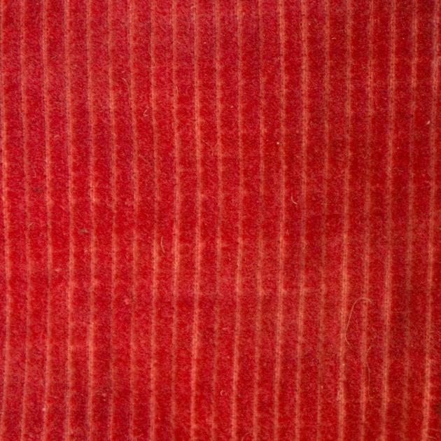 detaljbild på röda sammeten