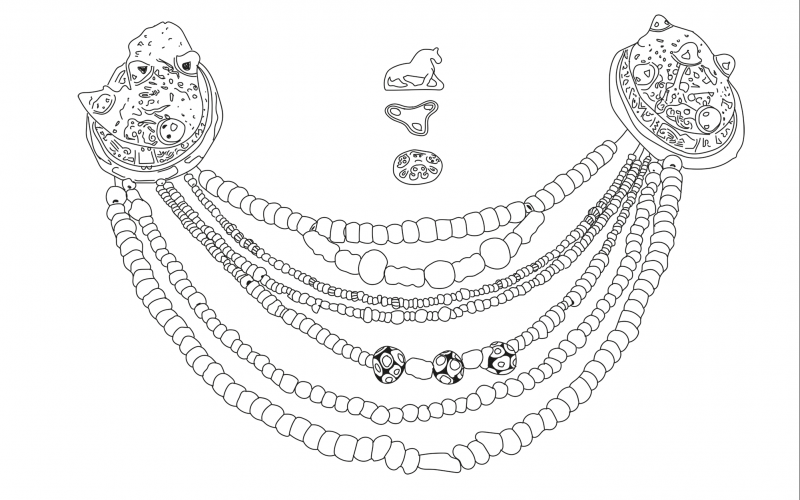 Svartvit bild av vikingatida pärlhalsband